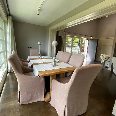 Gatta Bianca Villa *